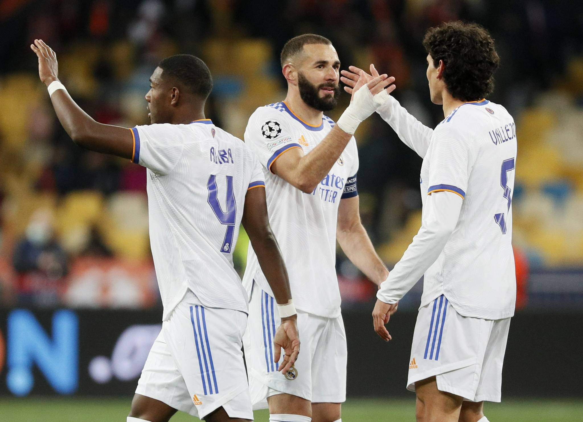 国王杯赛后走向成谜；AC米兰远射贴柱；话题不断；球探报告显示潜力的简单介绍