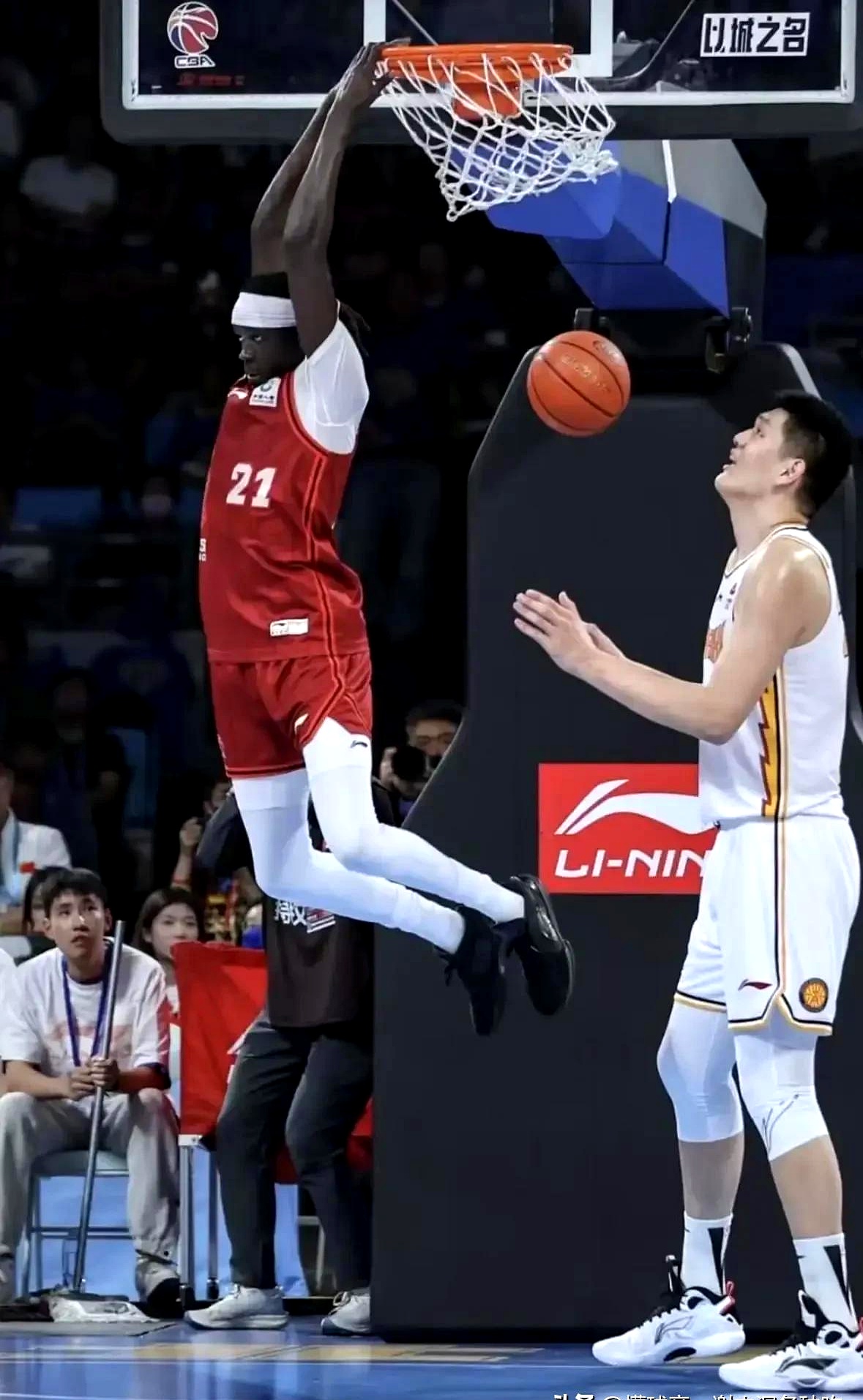 NG28包含广厦男篮发布备战花絮，赛前回应争议，NBA常规赛任务艰巨，训练强度明显提升的词条